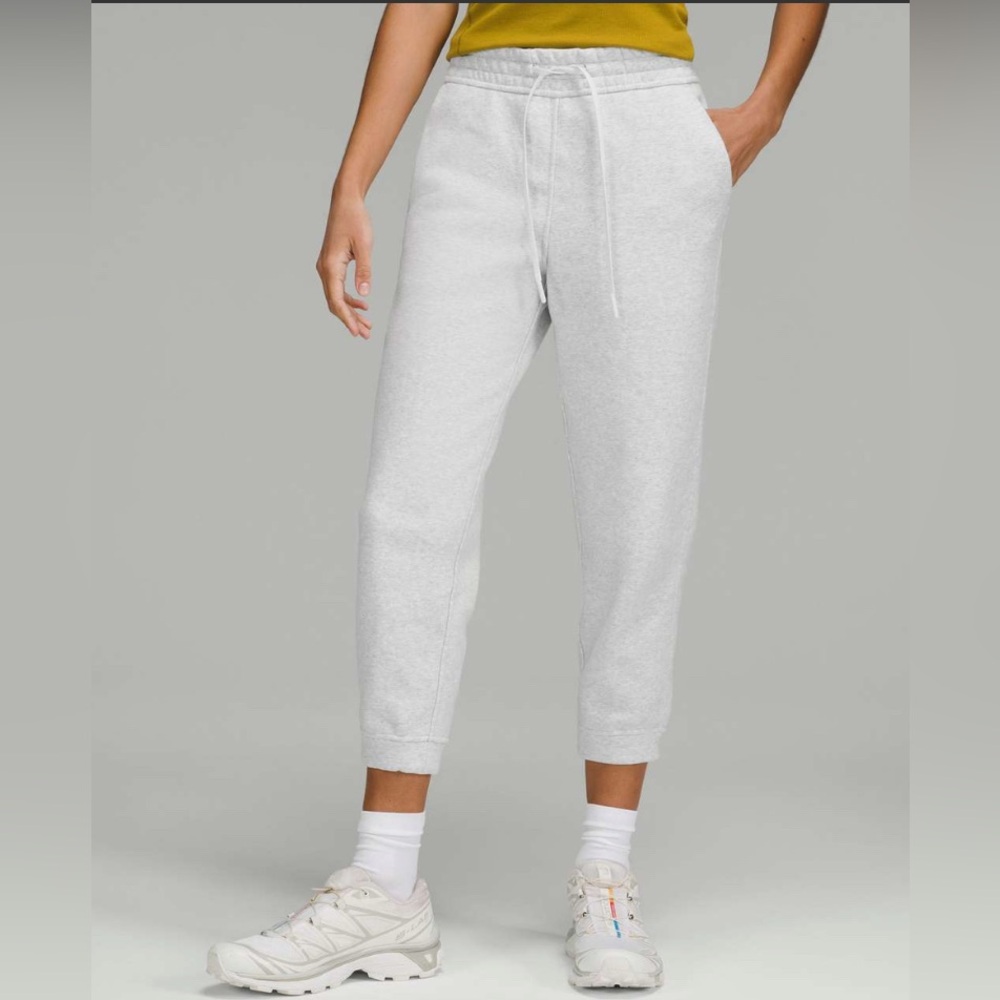 Lululemon Loungeful High-Rise Cropped Jogger Heathered Ultra Light Grey